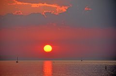 Sonnenuntergang über der Ostsee vor Warnemünde (2)