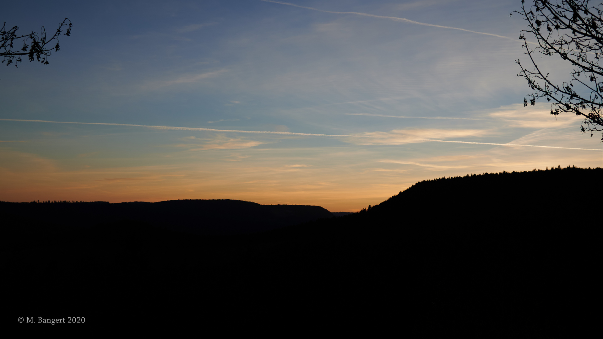 Sonnenuntergang über der Schwäbischen Alb