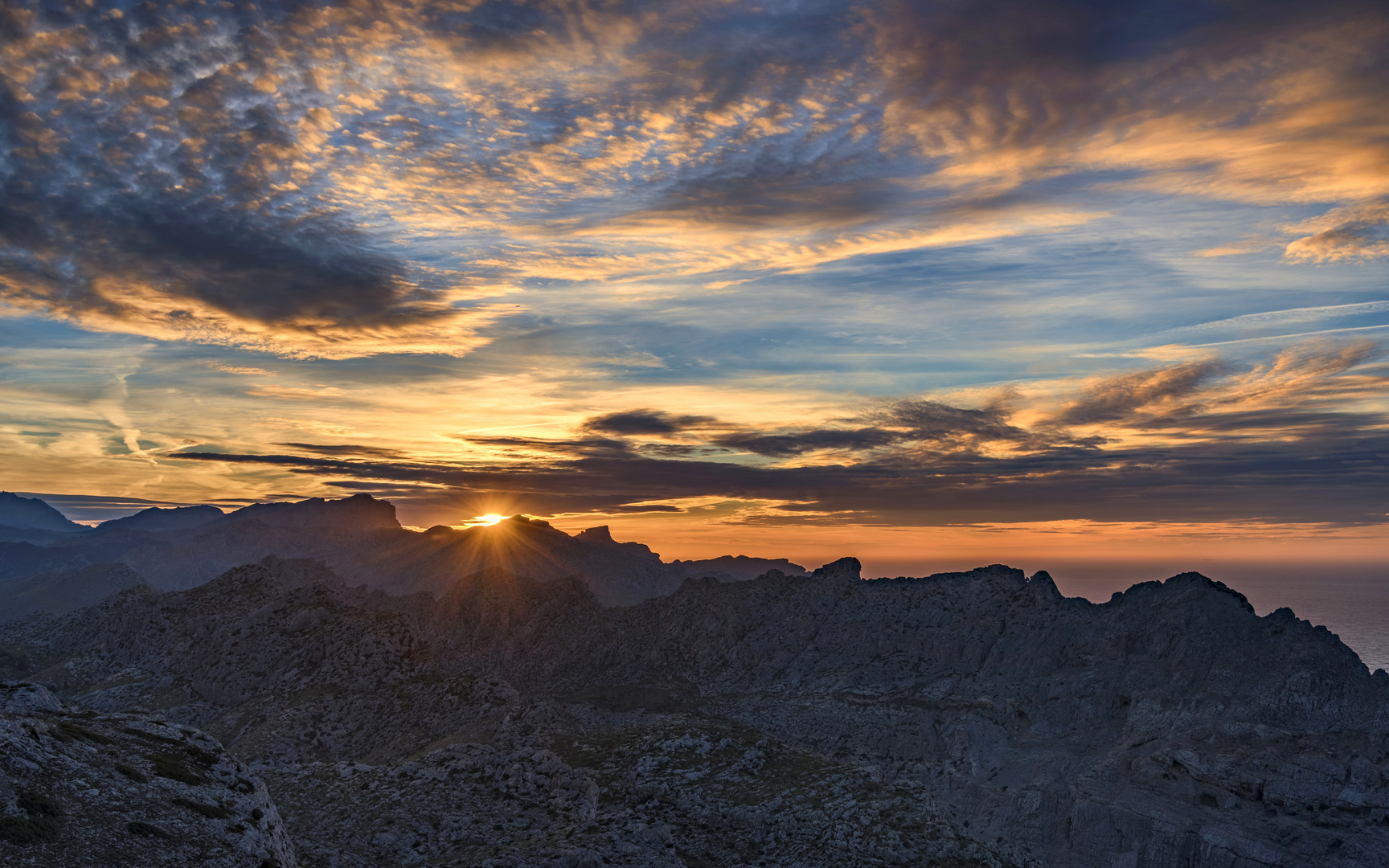 *Sonnenuntergang über der Serra de Tramuntana*