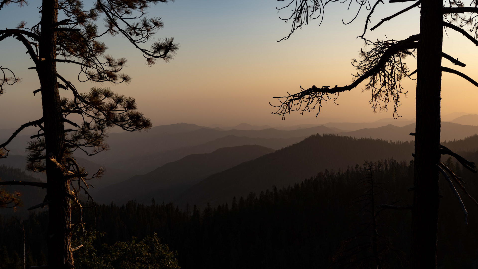 Sonnenuntergang über der Sierra Nevada