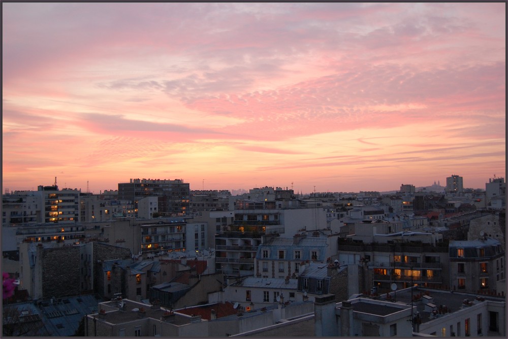 Sonnenuntergang über der Stadt der Liebe