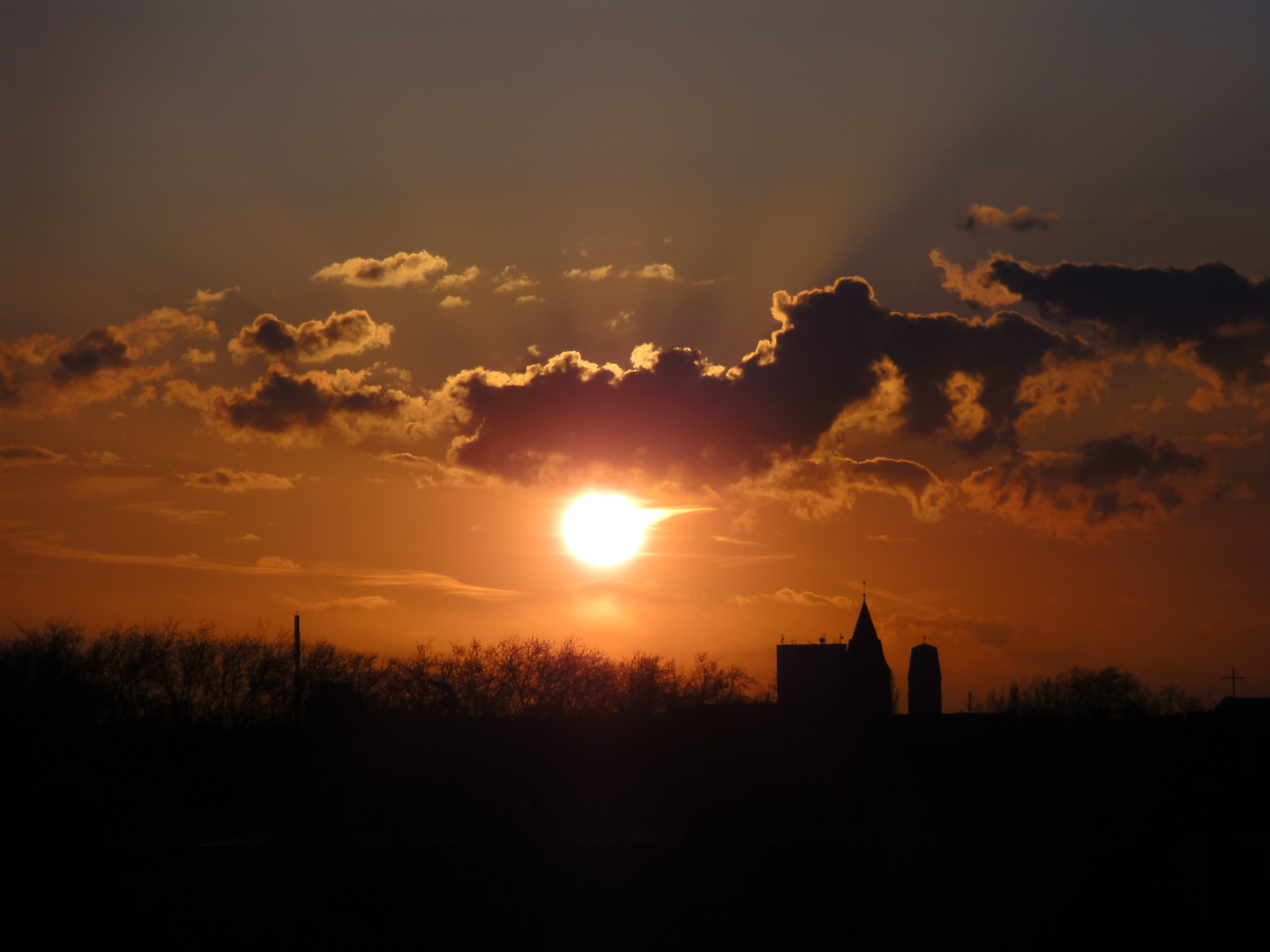 Sonnenuntergang über Düsseldorf