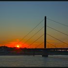 Sonnenuntergang über Düsseldorf-Oberkassel - Oberkassler Brücke