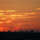 Sonnenuntergang über Düsseldorf. Von Hilden aus fotografiert.