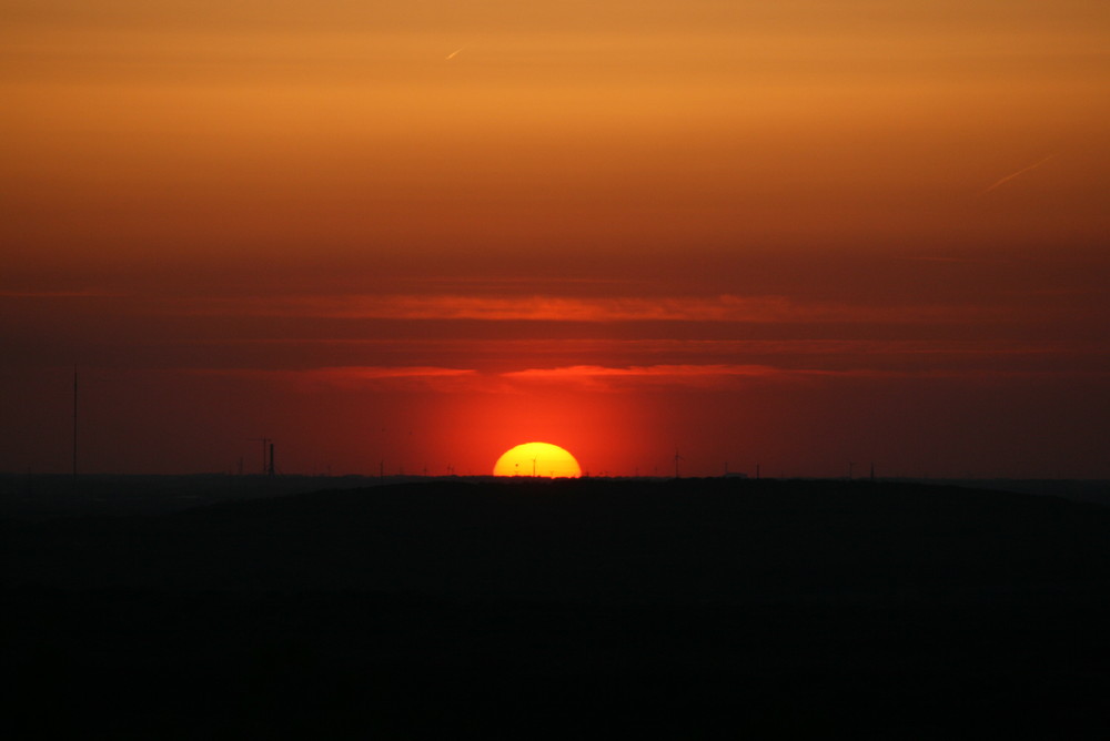 Sonnenuntergang über Duisburg