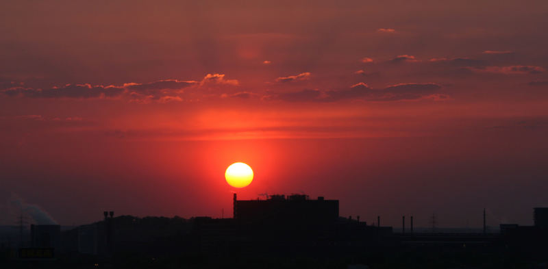 Sonnenuntergang über Duisburg