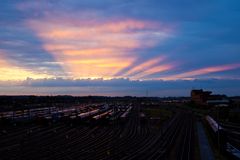 Sonnenuntergang über Europas größten Rangierbahnhof