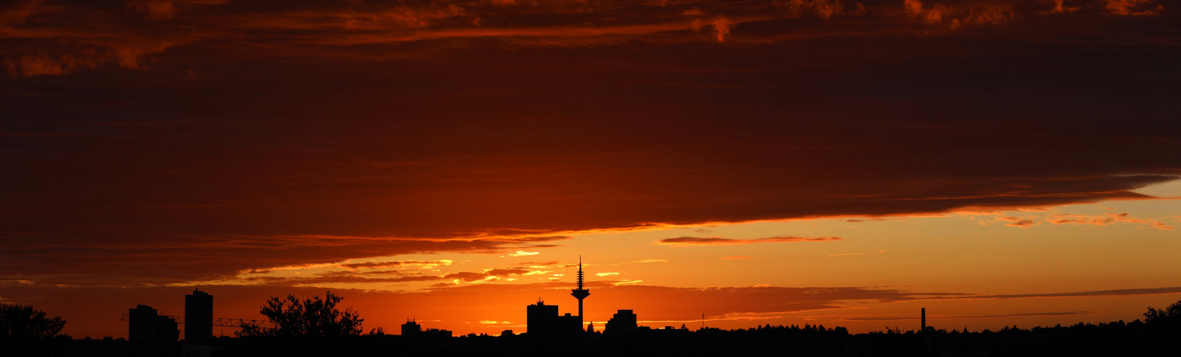 Sonnenuntergang über Frankfurt