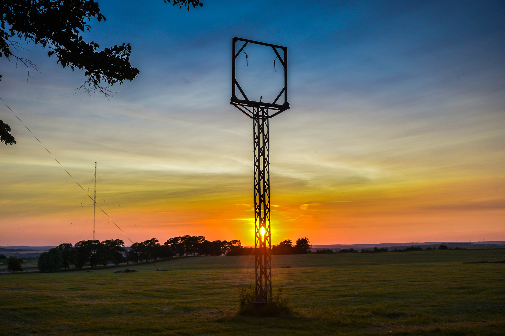 Sonnenuntergang über Frankreich am Sender Berus