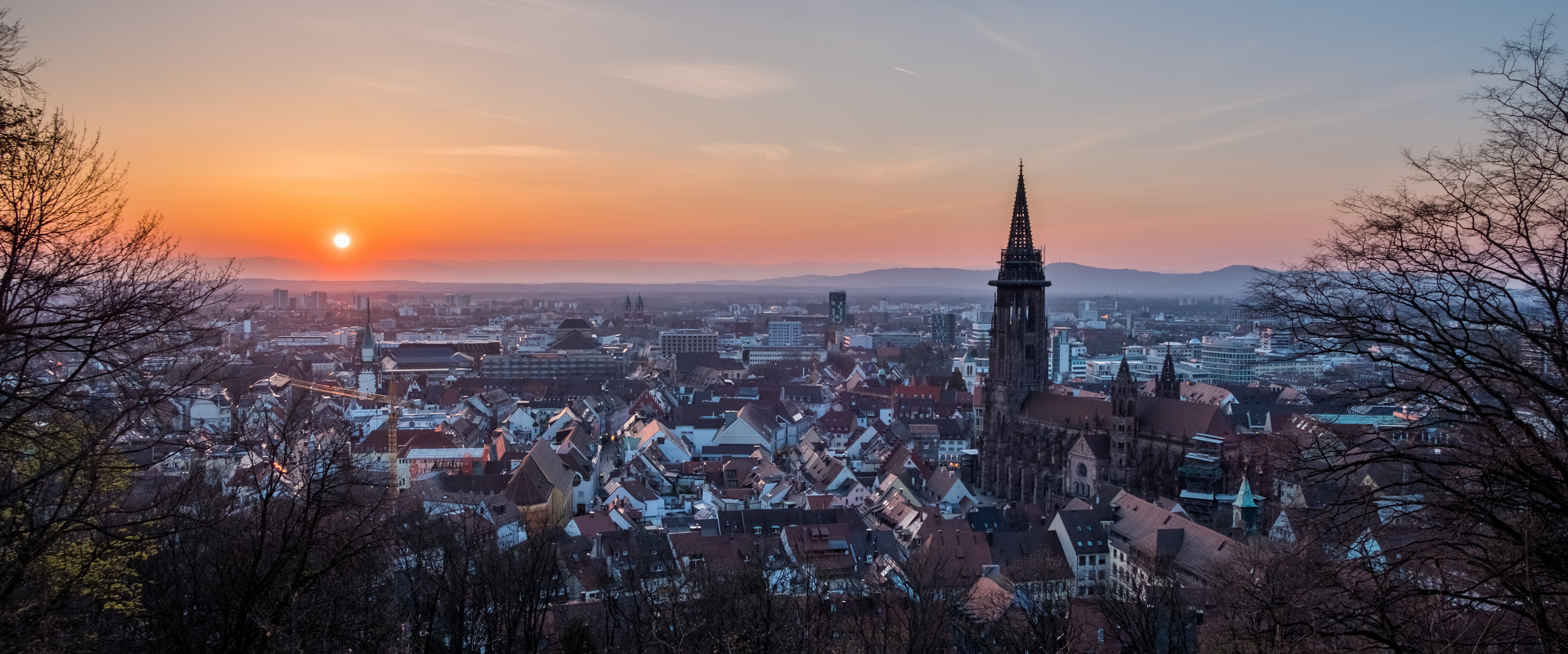 Sonnenuntergang über Freiburg