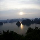 Sonnenuntergang über Ha Long Bay