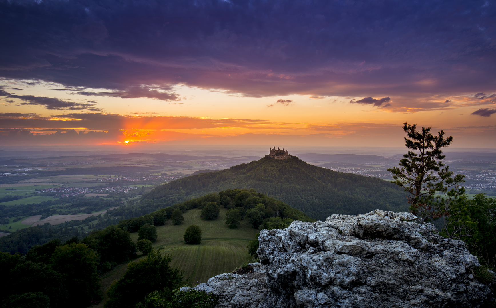 Sonnenuntergang über Hohenzollern