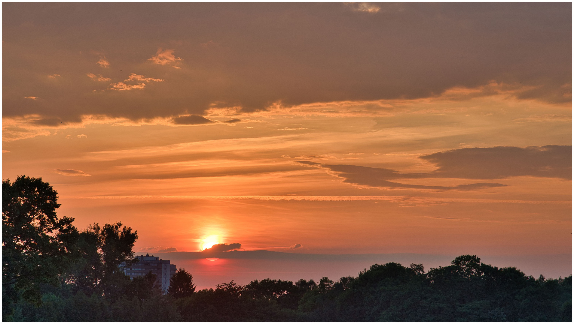 Sonnenuntergang über Kiel