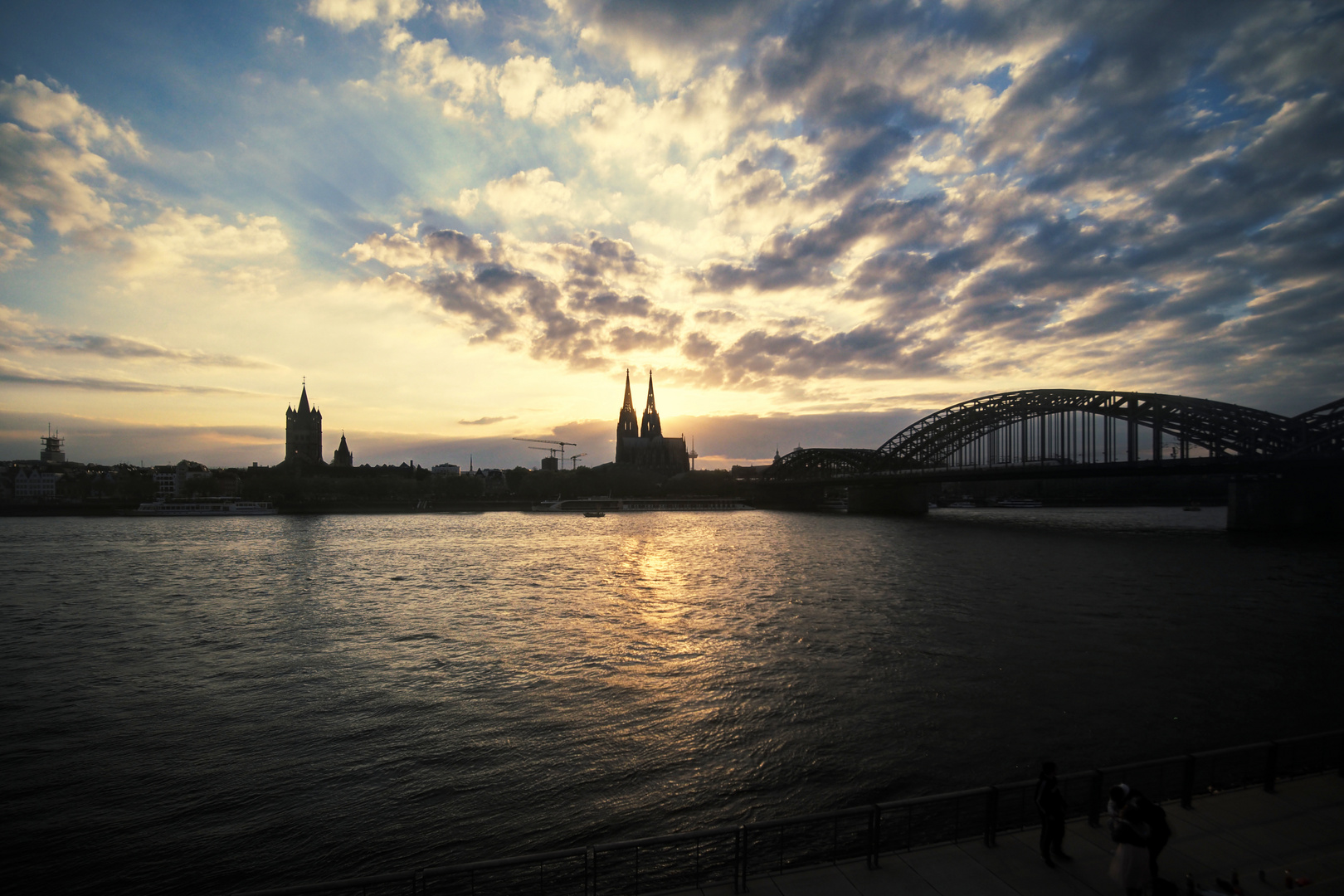 Sonnenuntergang über Köln