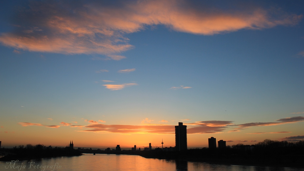 Sonnenuntergang über Köln