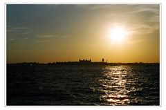 Sonnenuntergang über Liberty Island, New York