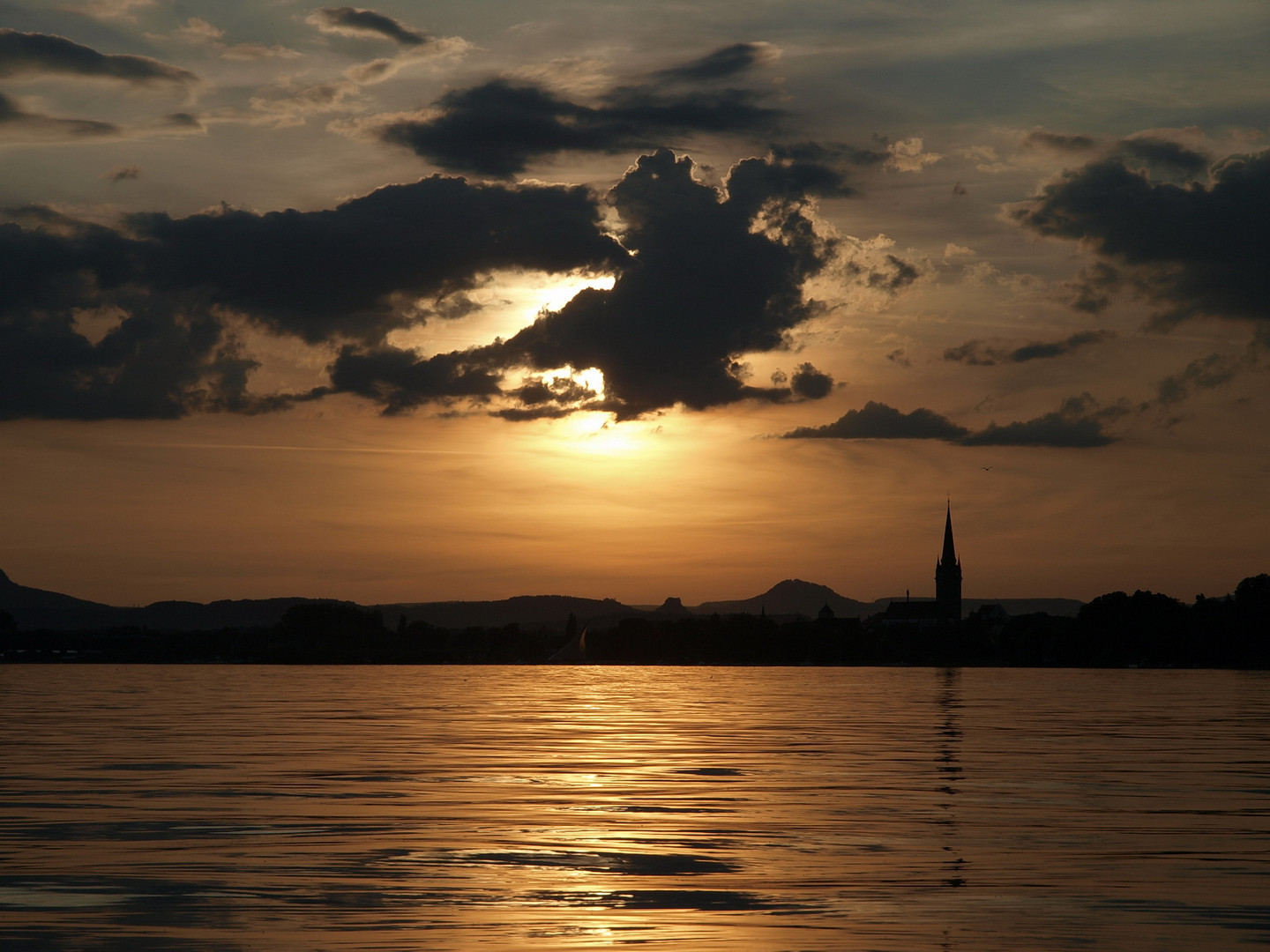 Sonnenuntergang über Radolfzell/Bodensee