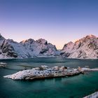 Sonnenuntergang über Sakrisøy auf den Lofoten