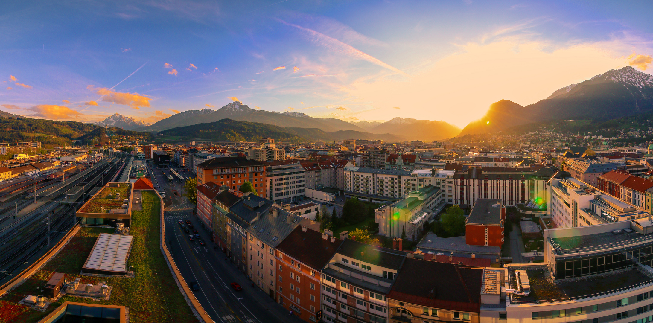 Sonnenuntergang über Tirol