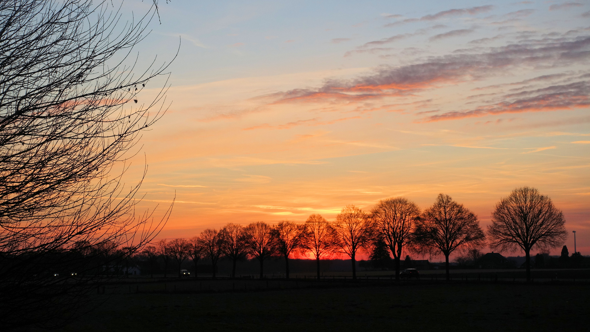 Sonnenuntergang  über Uedem