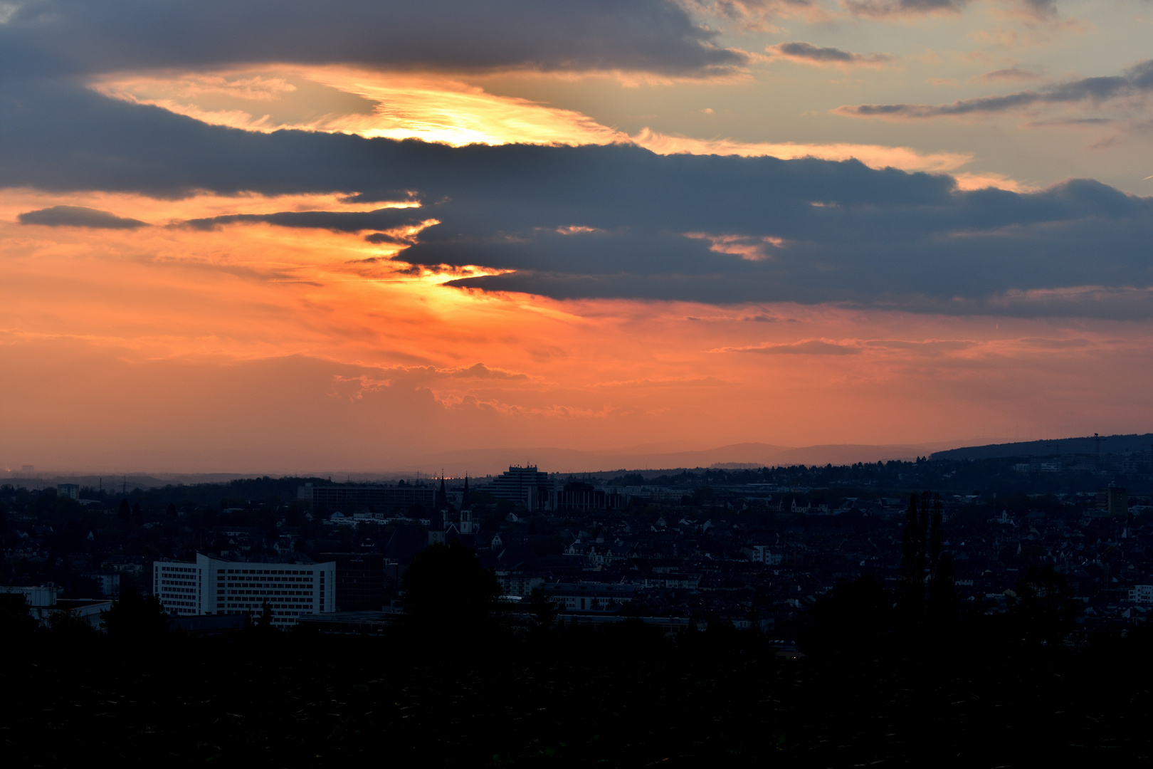 Sonnenuntergang über Wiesbaden