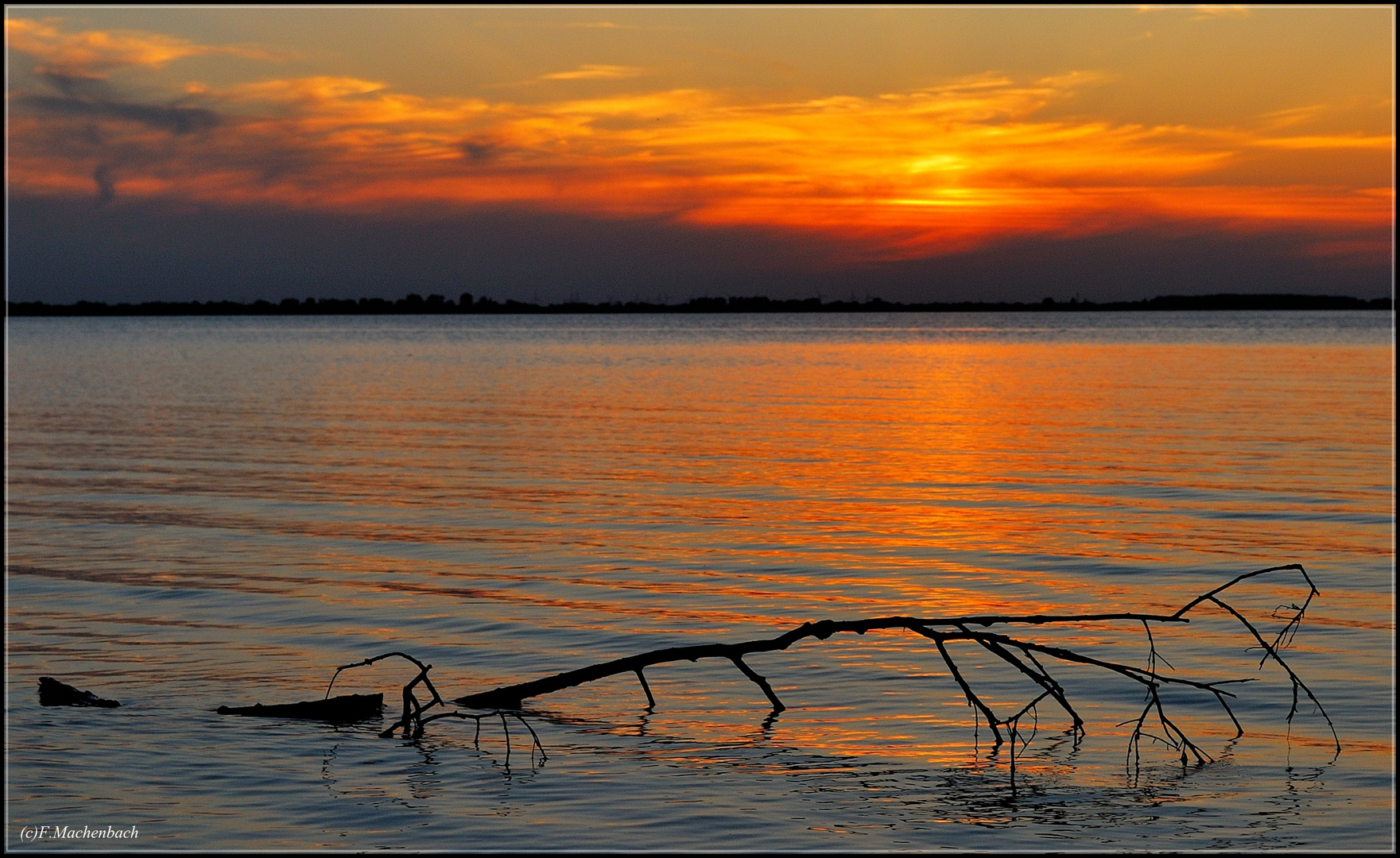 Sonnenuntergang über Wilhelmshaven