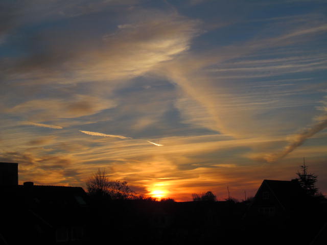 Sonnenuntergang über Wischhafen