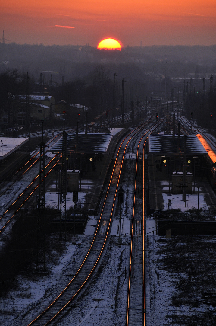 Sonnenuntergang über'm Hauptbahnhof Bochum