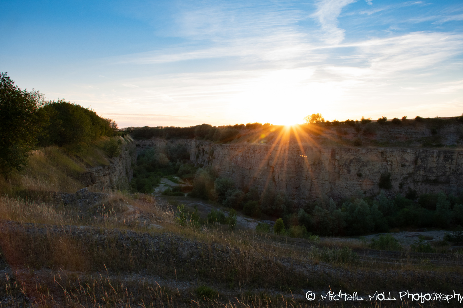 Sonnenuntergang überm Steinbruch