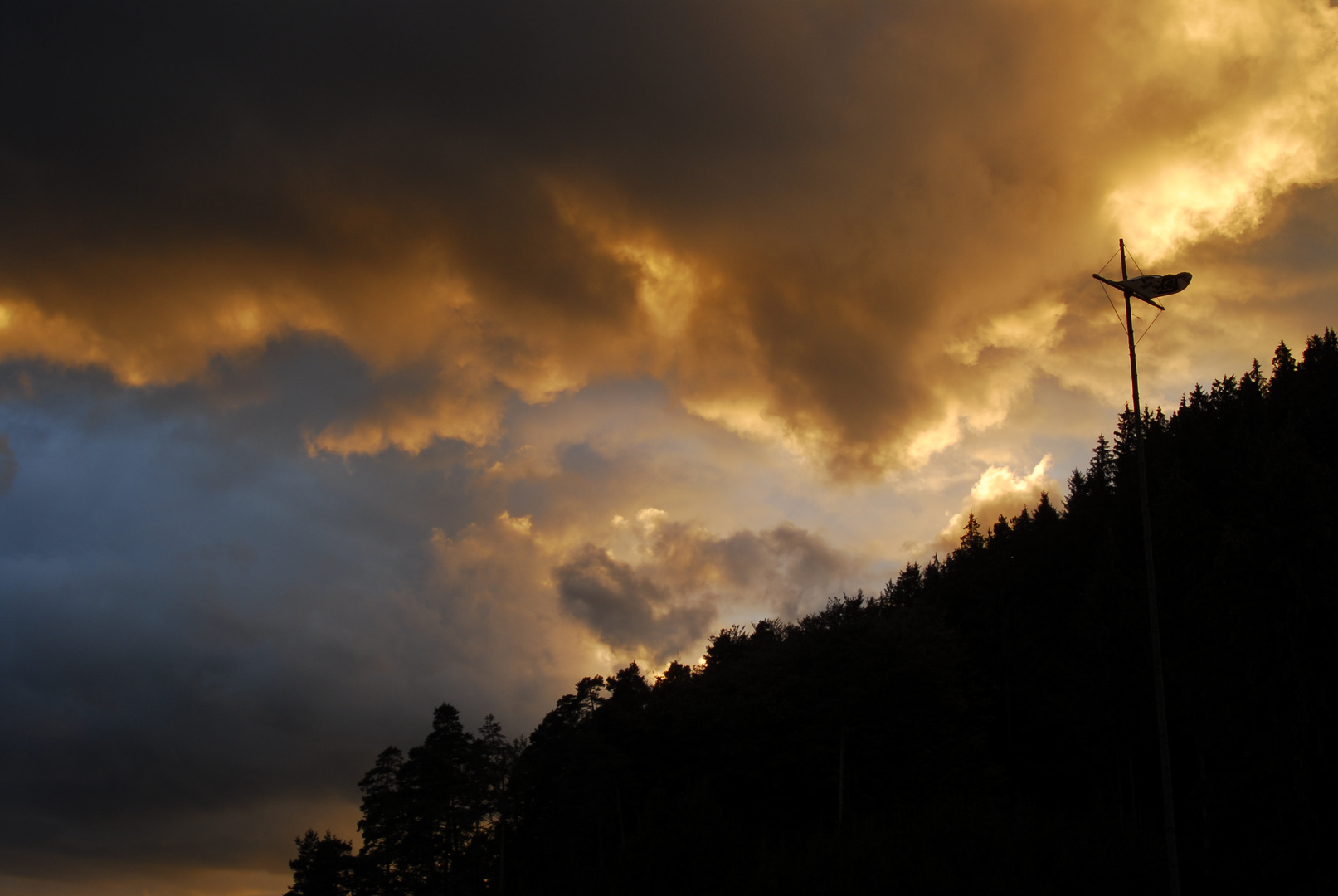 Sonnenuntergang überm Zeltlager