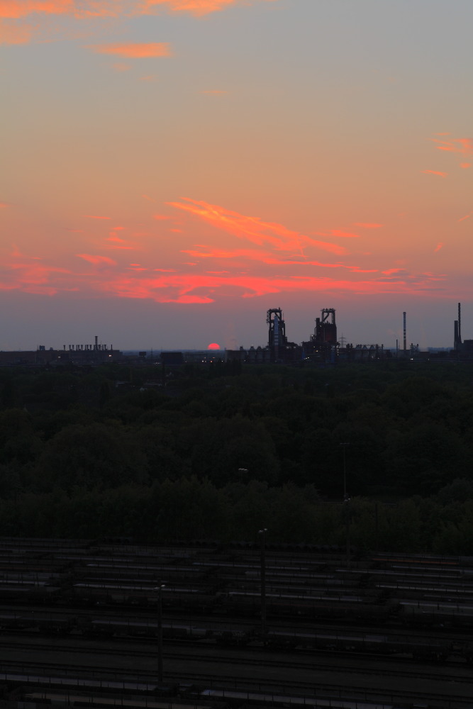 Sonnenuntergang über'n Norden von Duisburg