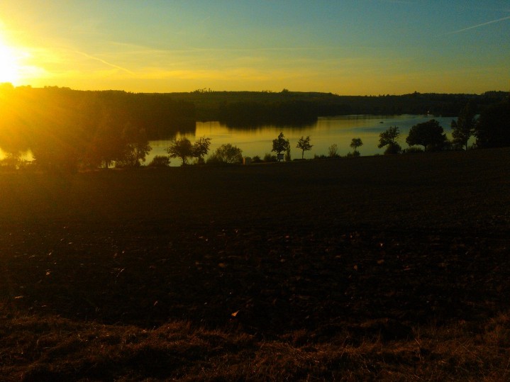 Sonnenuntergang übern See