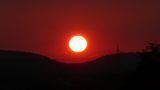 Sonnenuntergang übr dem Heuchelberg vom Husarenhof aus gesehen von Helmut2222 
