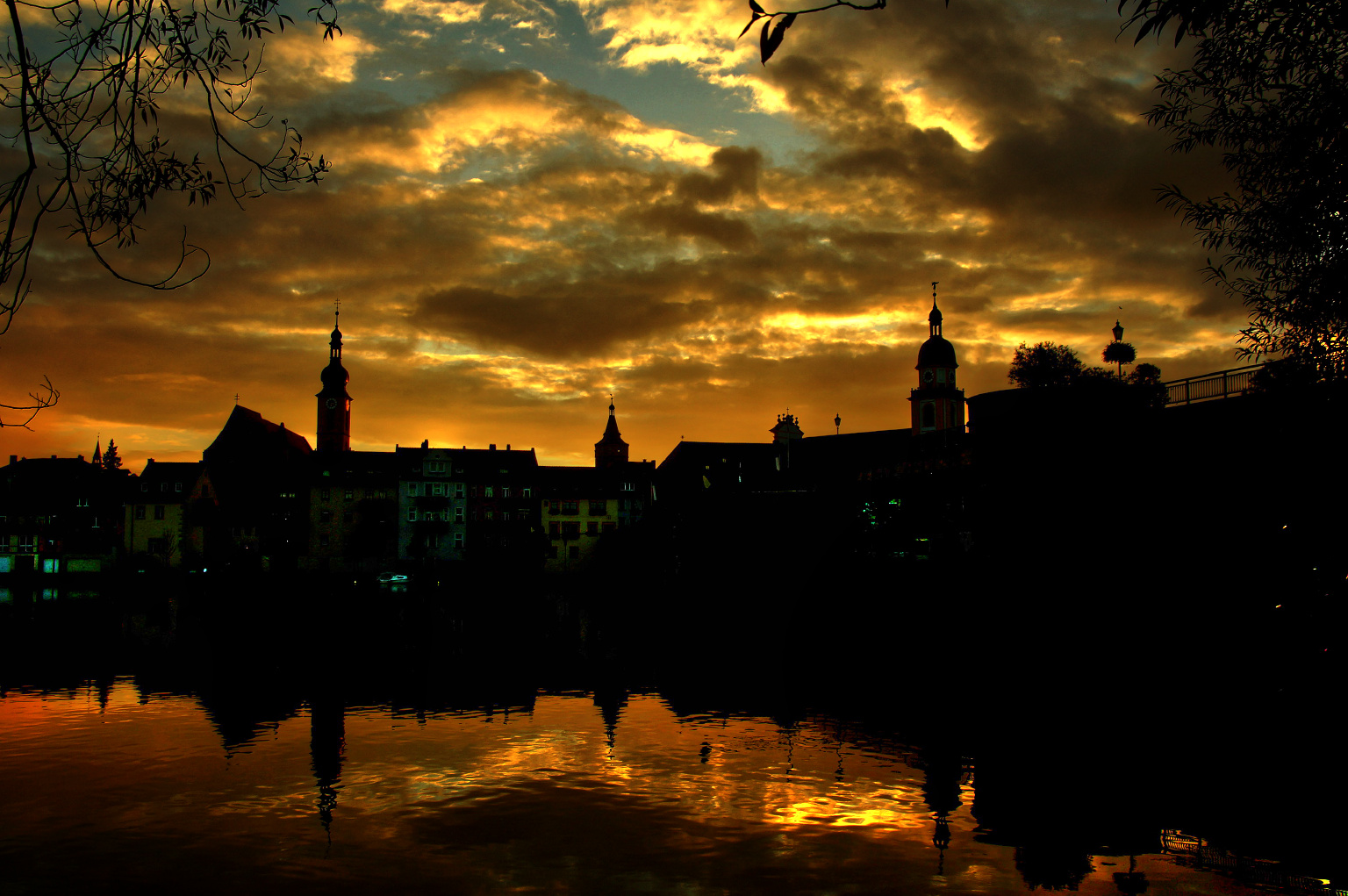 Sonnenuntergang üer Kitzingen