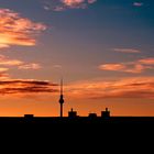 Sonnenuntergang und Berliner Fernsehturm.