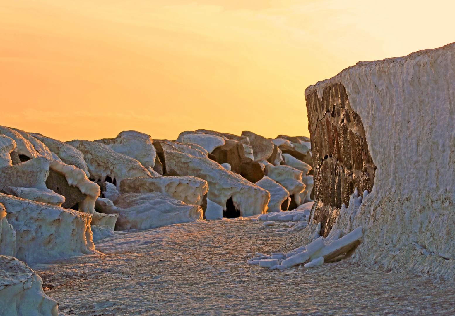 Sonnenuntergang und Eis