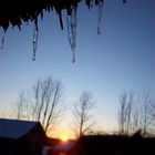 Sonnenuntergang und Eiszapfen