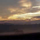 Sonnenuntergang und Nebelschwaden
