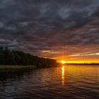 Sonnenuntergang unterhalb der Wolkenschicht