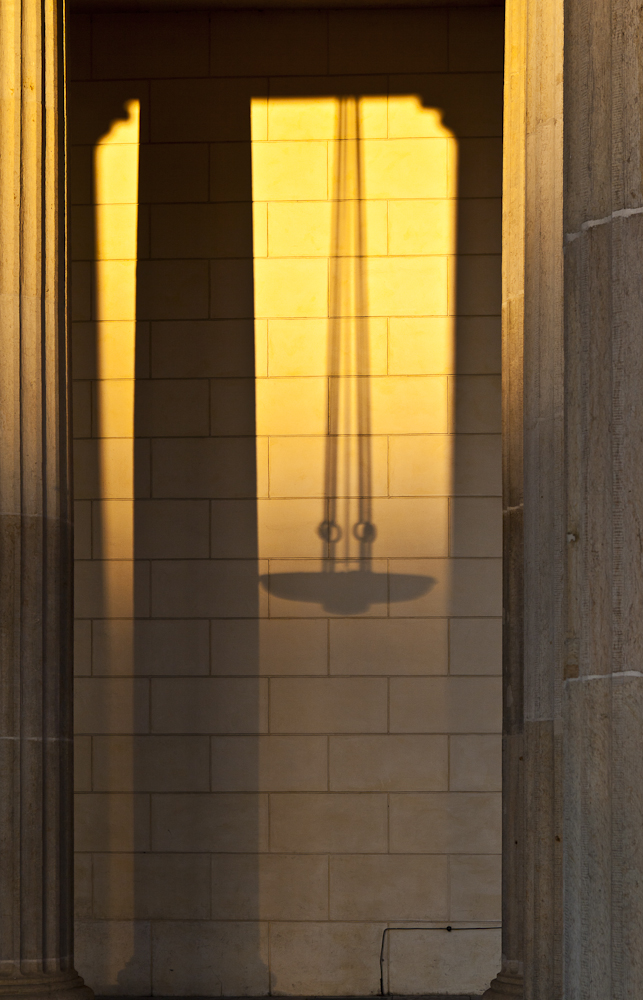 Sonnenuntergang unterm Tor