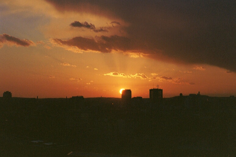 Sonnenuntergang vom Potsdamer Platz aus gesehen