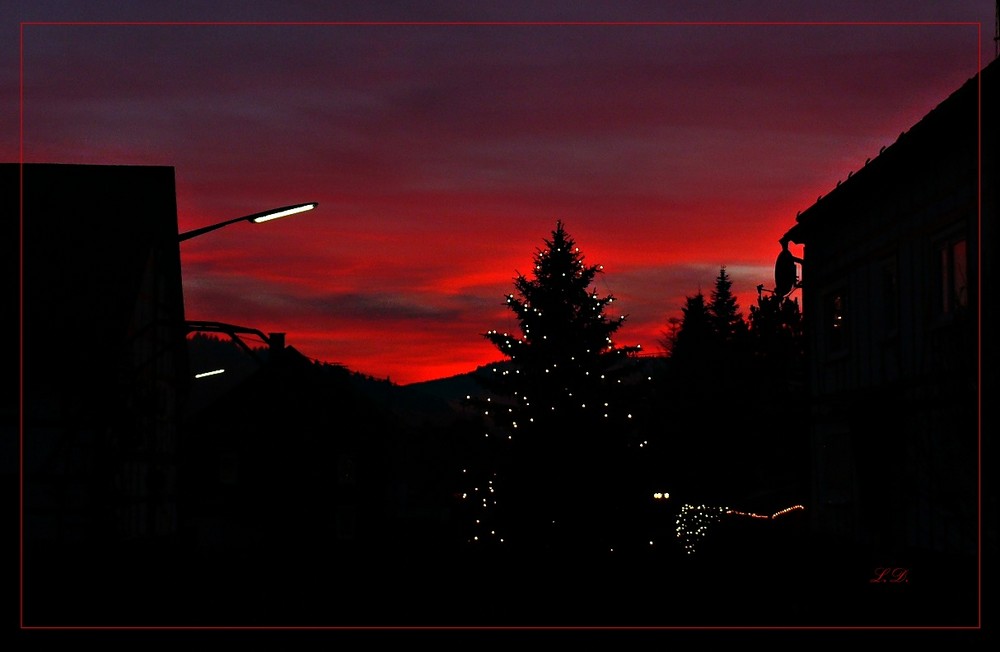 Sonnenuntergang von heute (Blick aus dem Dachfenster)