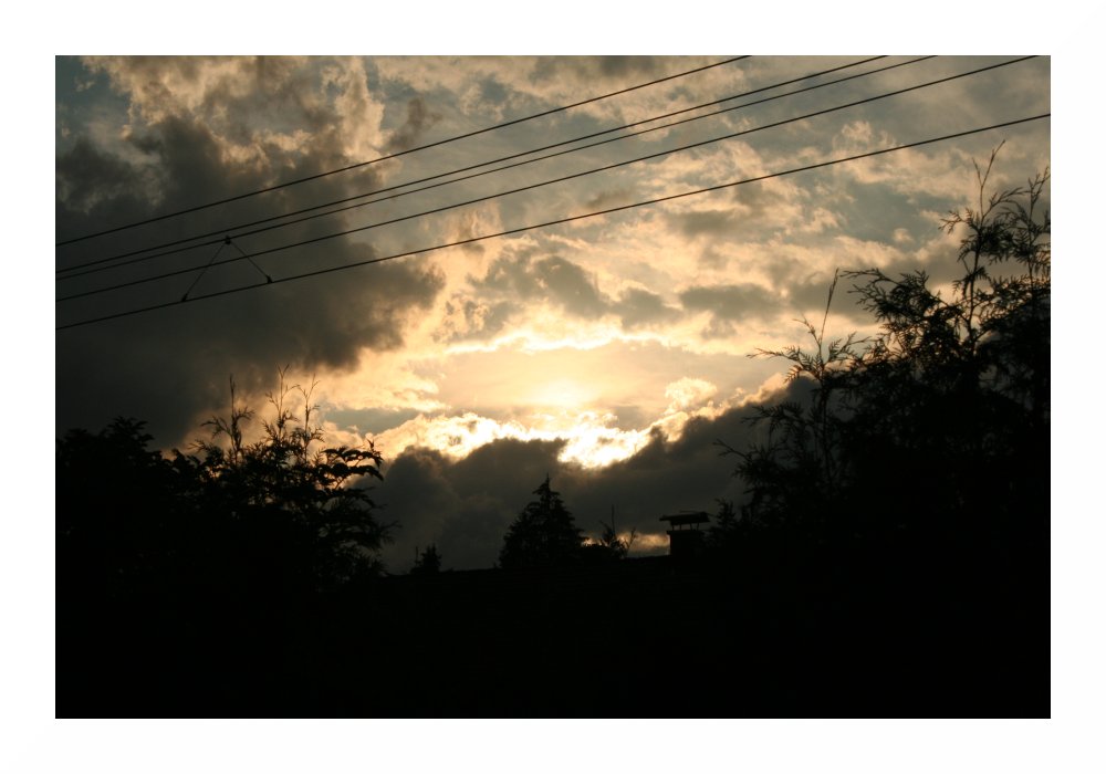 Sonnenuntergang vor dem Gewitter