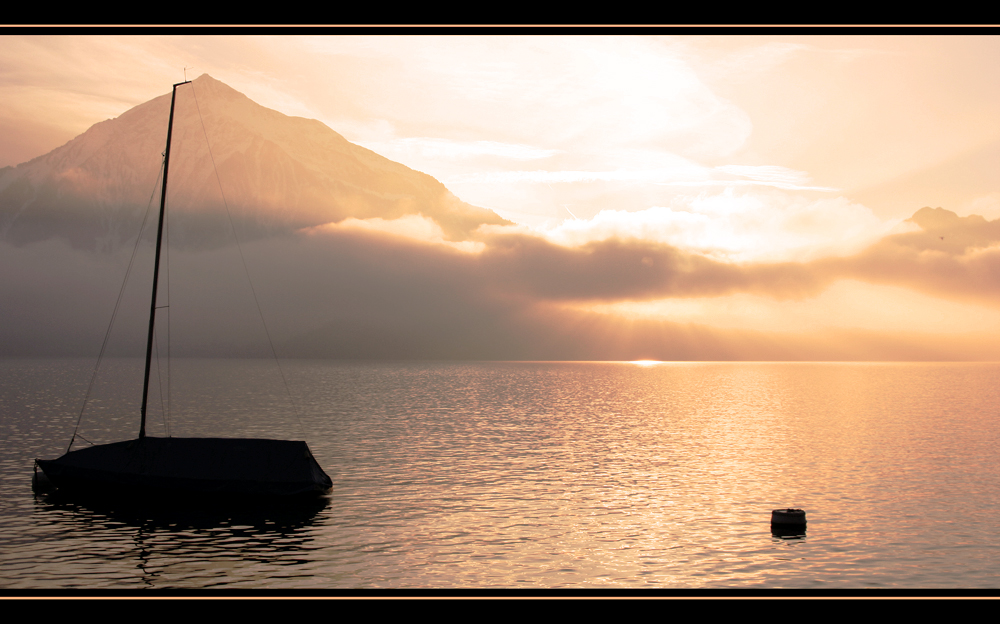 Sonnenuntergang vor dem Niesen