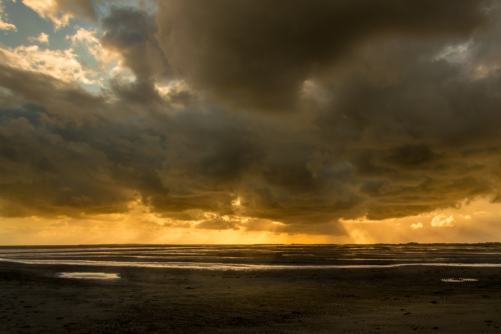 Sonnenuntergang vor dem Sturm