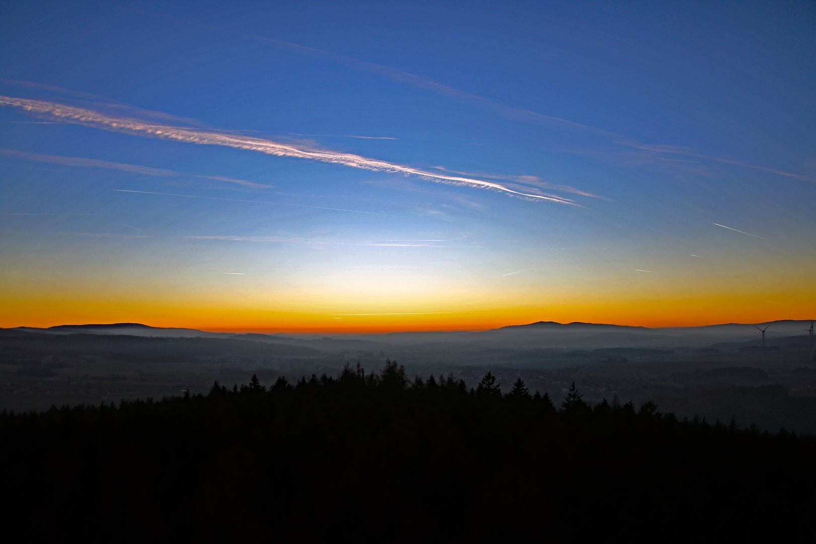 Sonnenuntergang Waldenfelswarte Arzberg Blickrichtung Kösseine Fichtelgebirge