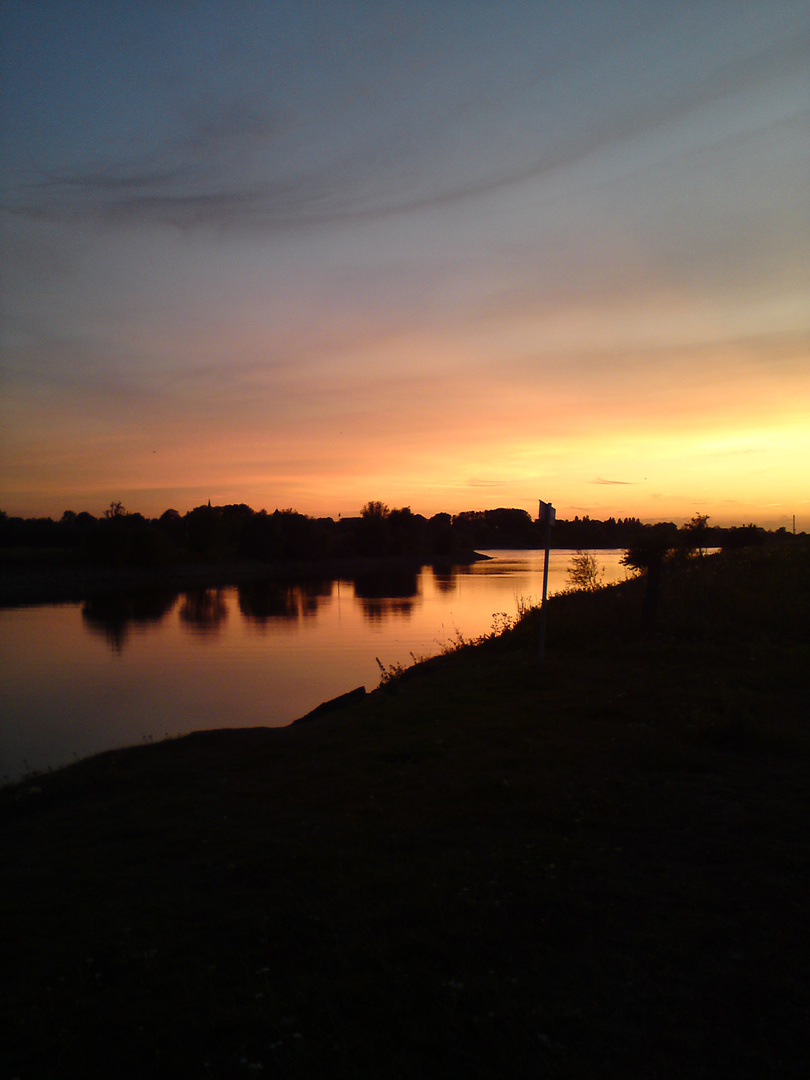 Sonnenuntergang Walsum am Rhein