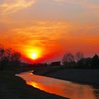 Sonnenuntergang was hast du mit dem Wasser im Fluß gemacht ?