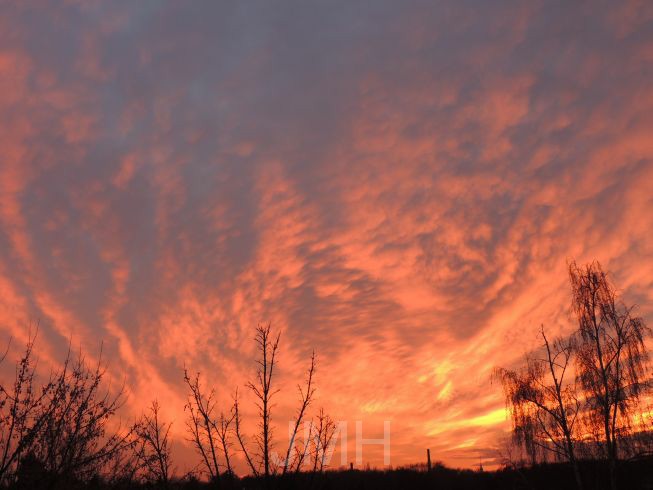 Sonnenuntergang wie ein Flammenmeer