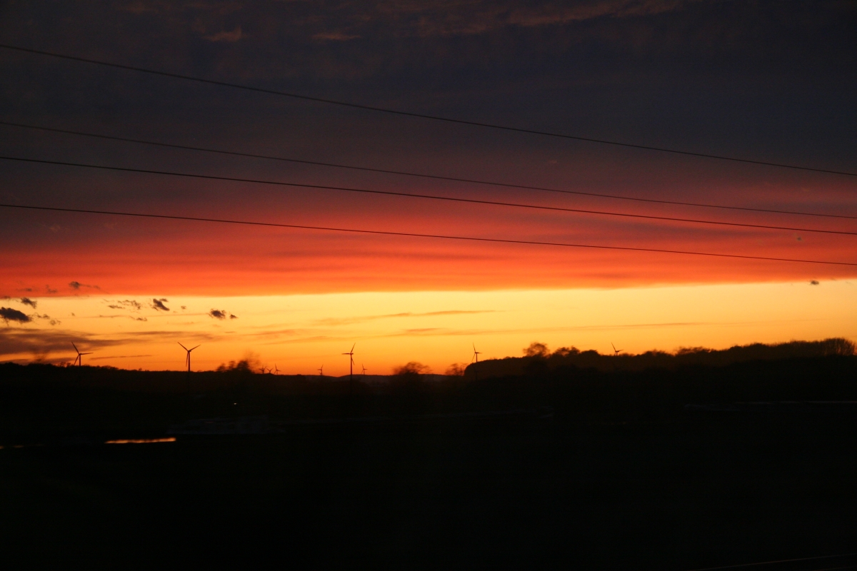 Sonnenuntergang Zug Bremen - Hannover IV